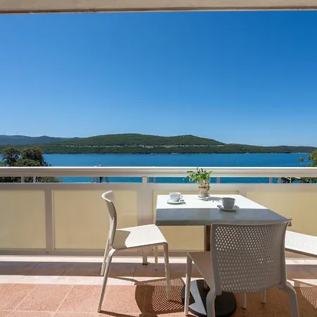 Porat ホテル ネウム