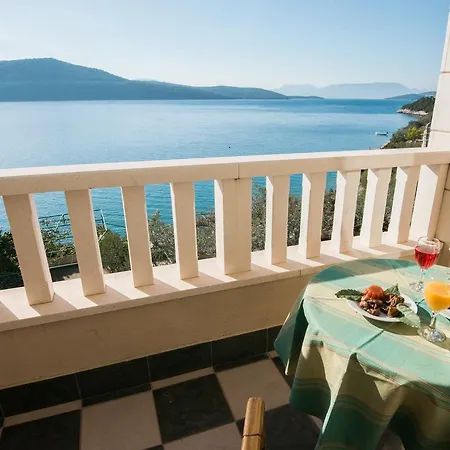 Porat 4*